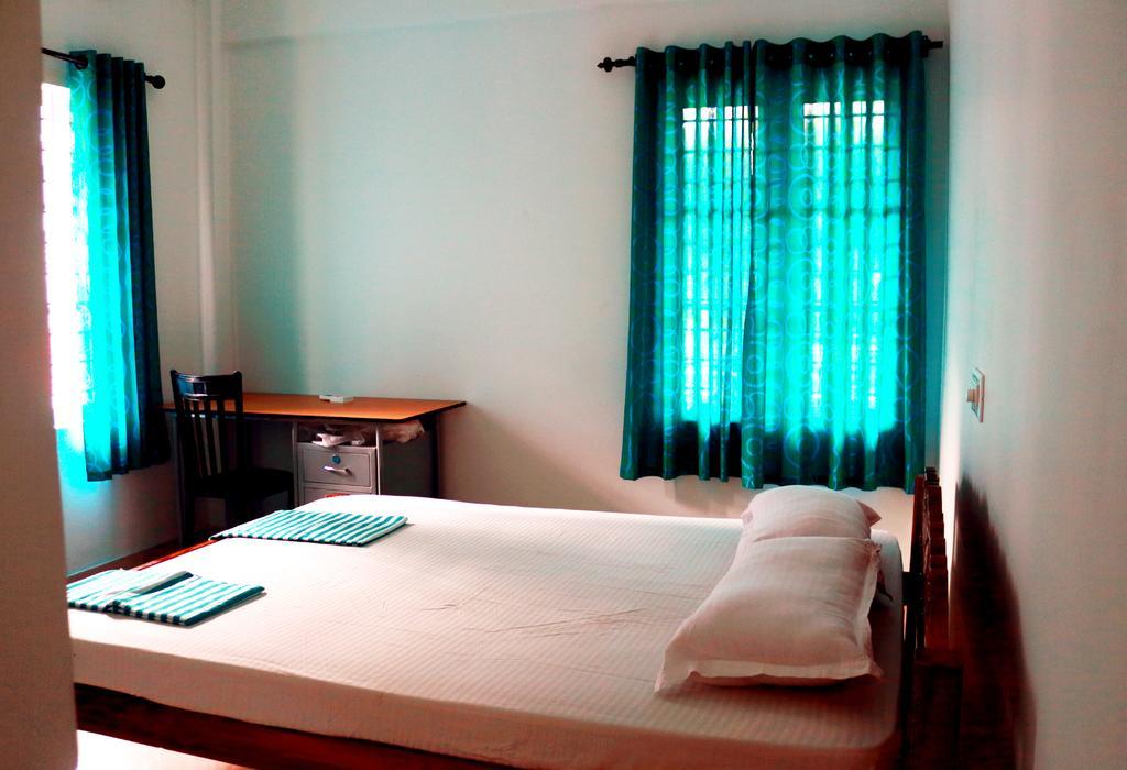 En Jays Residency Appartement Kottayam Buitenkant foto